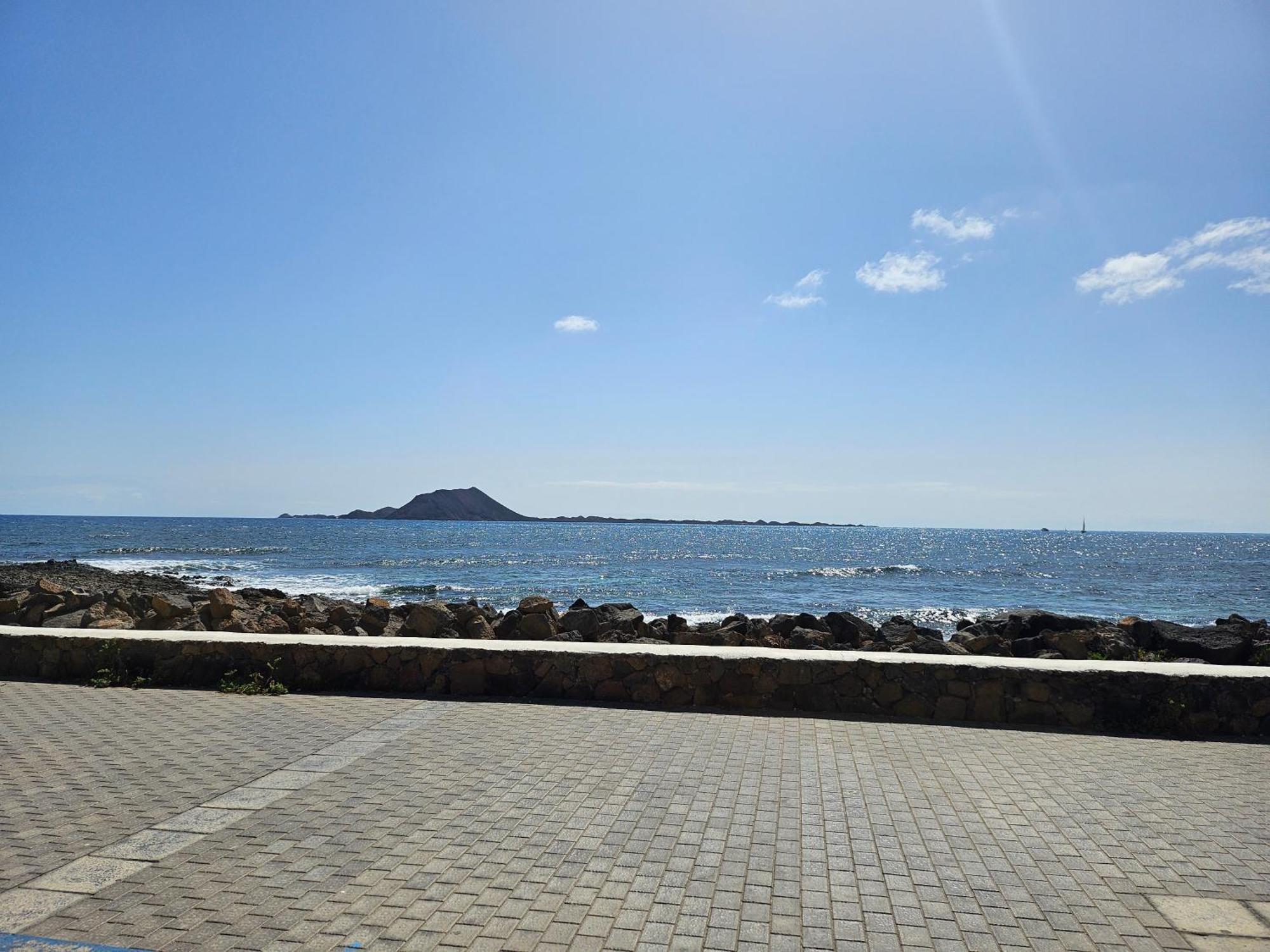Хостел Corralejo Coliving By Amazzzing Travel Екстер'єр фото