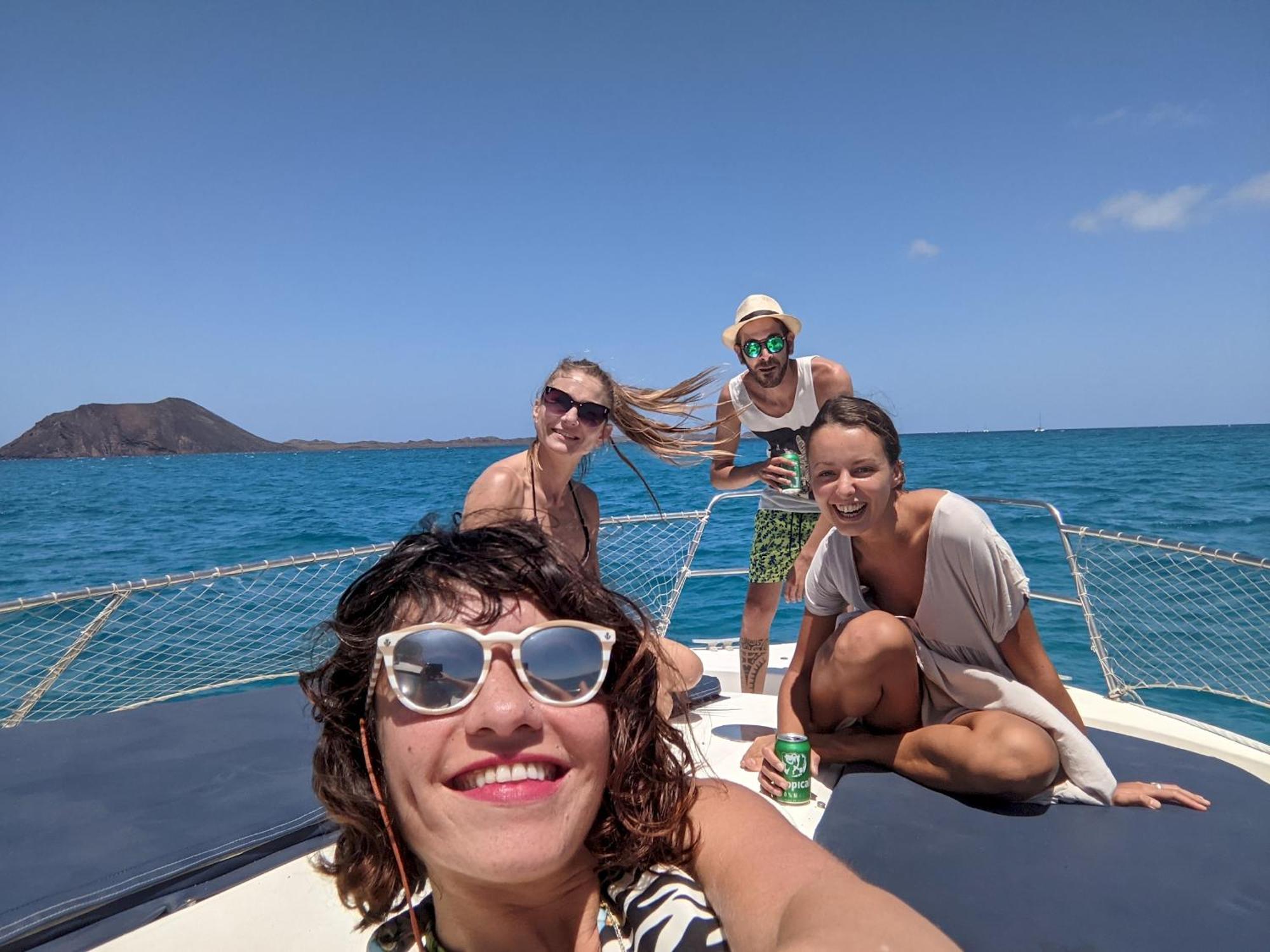 Хостел Corralejo Coliving By Amazzzing Travel Екстер'єр фото